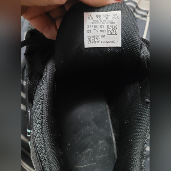 Black and Teal Athletic Sneakers - Picture 7 of 7